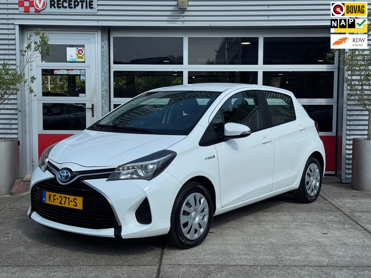 Toyota Yaris - 1.5 Hybrid Aspiration Cruise / A.Cam / Clima / Nette Auto - AutoWereld.nl