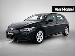 Volkswagen Golf - 2.0 TDI Life | Digital Cockpit | Keyless (Start) | Parkeersensoren | Airco | Navigatie