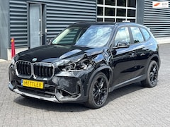 BMW X1 - SDrive18i sport pakket, camera, carplay