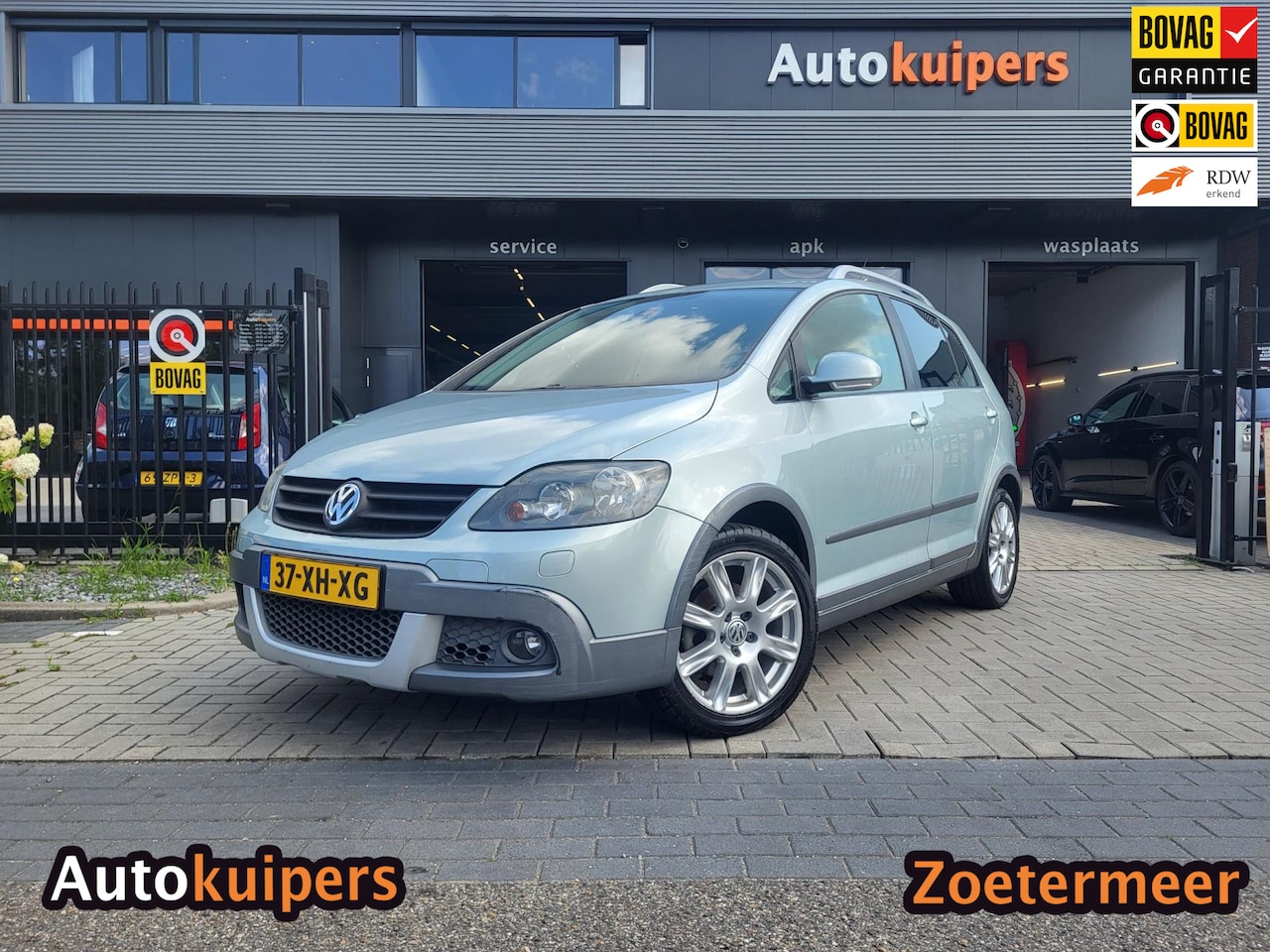 Volkswagen Golf - 1.4 TSI Cross | Met o.a. climate control, cruise control en een trekhaak! - AutoWereld.nl