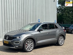 Volkswagen T-Roc - 1.5 TSI DSDG - Sport Business R / ACC + Lane + Carplay