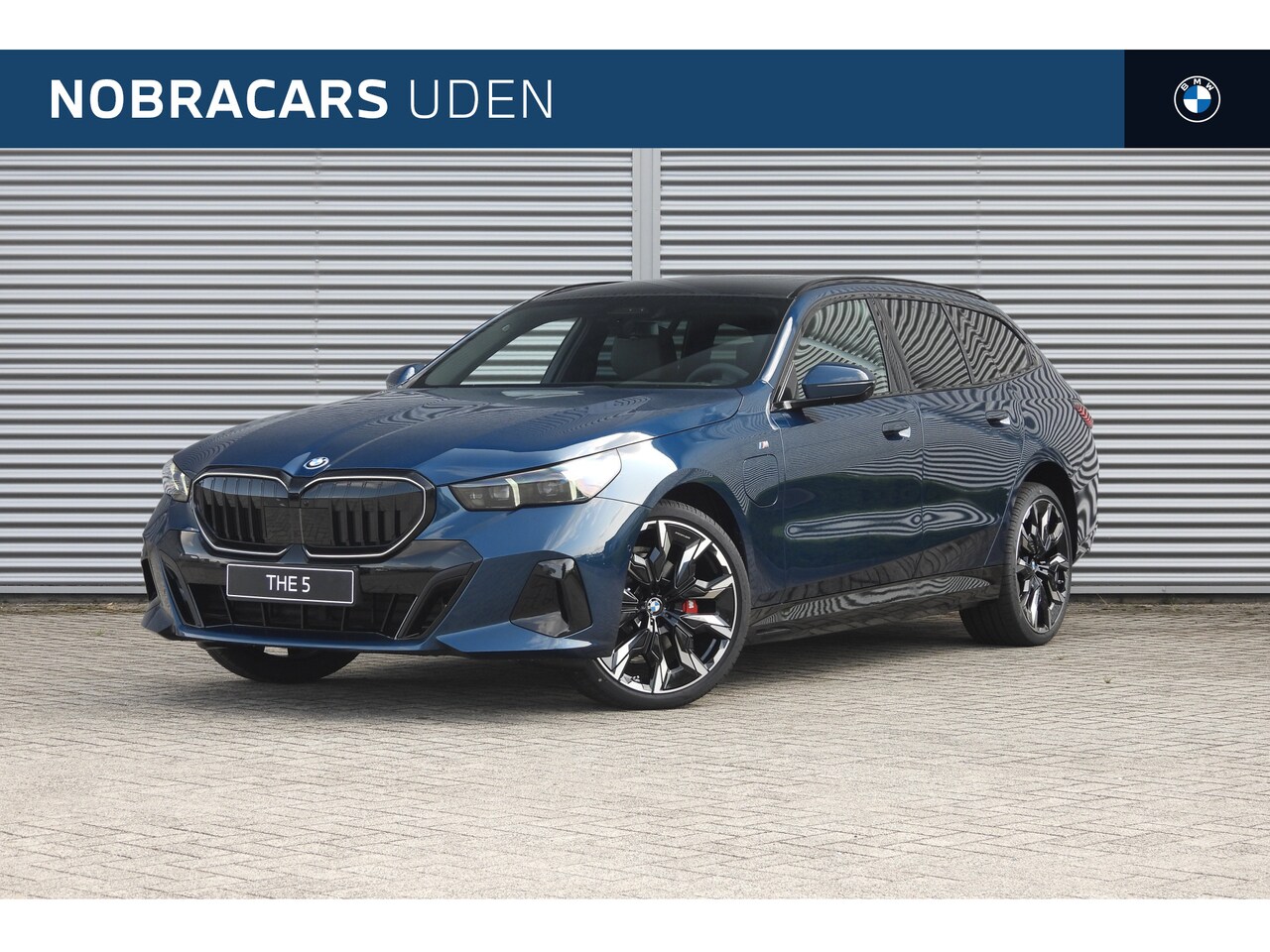 BMW 5-serie Touring - 530e M Sport Automaat / Panoramadak / Trekhaak / Bowers & Wilkins / Parking Assistant Prof - AutoWereld.nl