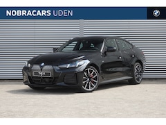 BMW i4 - eDrive35 M Sport / Schuif-kanteldak / Adaptieve LED / Achteruitrijcamera / Comfort Access