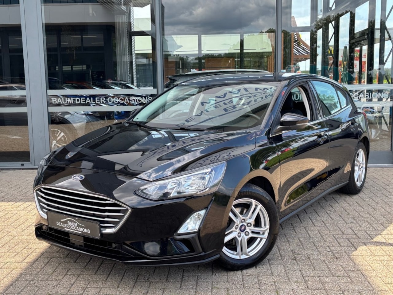 Ford Focus - 1.0 ECOB. TR ED. BNS NAVI AIRCO CRUISE CONTROL PDC - AutoWereld.nl