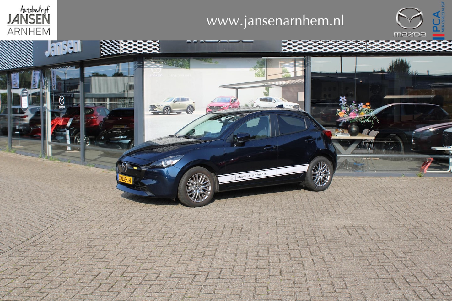 Mazda 2 - 1.5 e-SkyActiv-G 90 Exclusive-Line + Driver Assistance pack, Demovoordeel € 3.990-, Apple - AutoWereld.nl