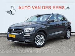 Volkswagen T-Roc - 1.5 TSI 150PKStyle Busn. NL-Auto / Addapt.cruise / Apple, android / Airco