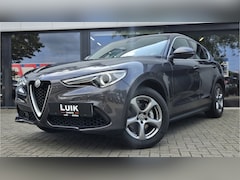 Alfa Romeo Stelvio - 2.0 T AWD Super + NAVIGATIE + XENON + VOLLEER + MEMORY