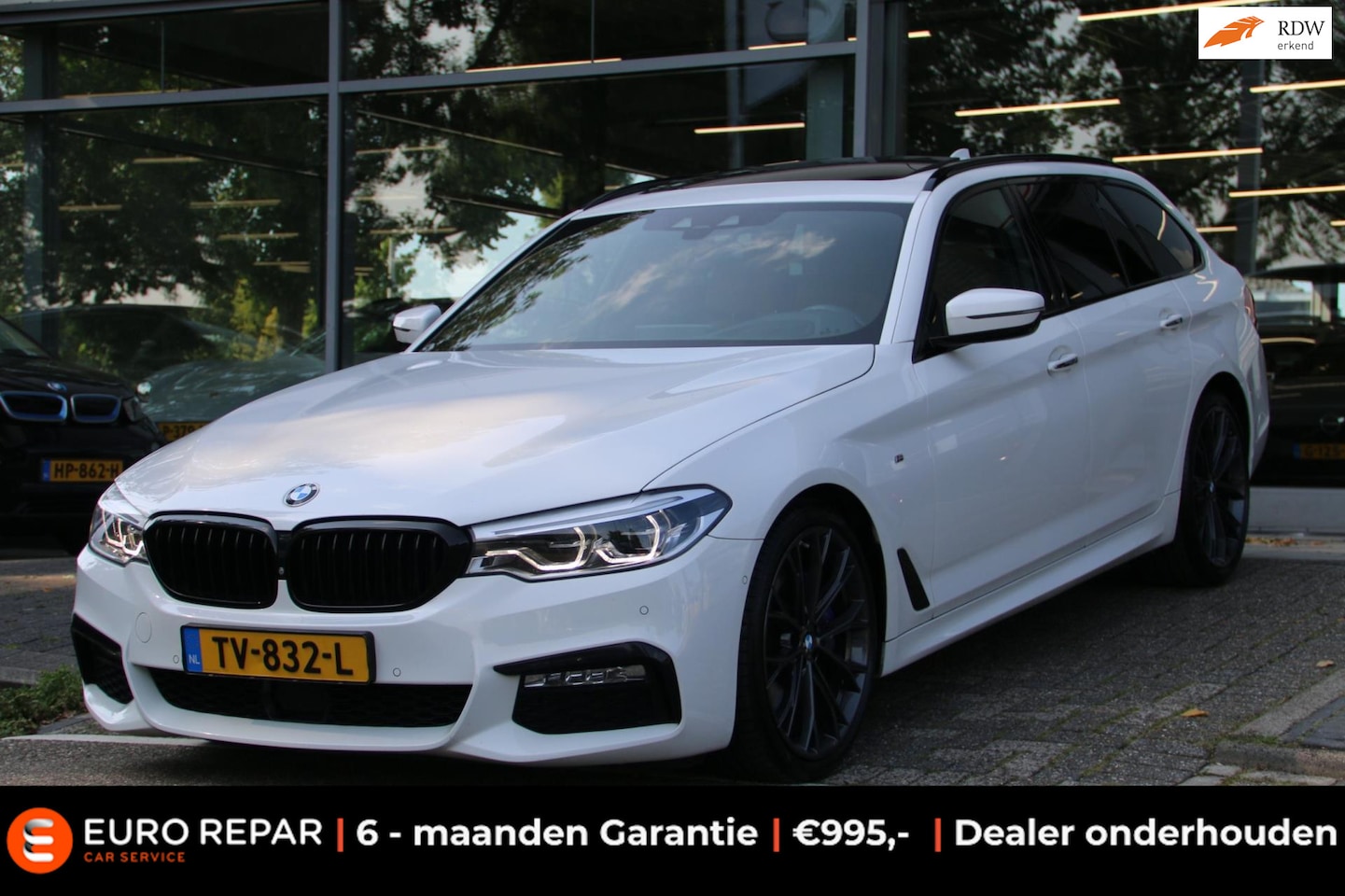 BMW 5-serie Touring - 530i xDrive High Executive M-PAKKET PANO-DAK TREKHAAK! - AutoWereld.nl