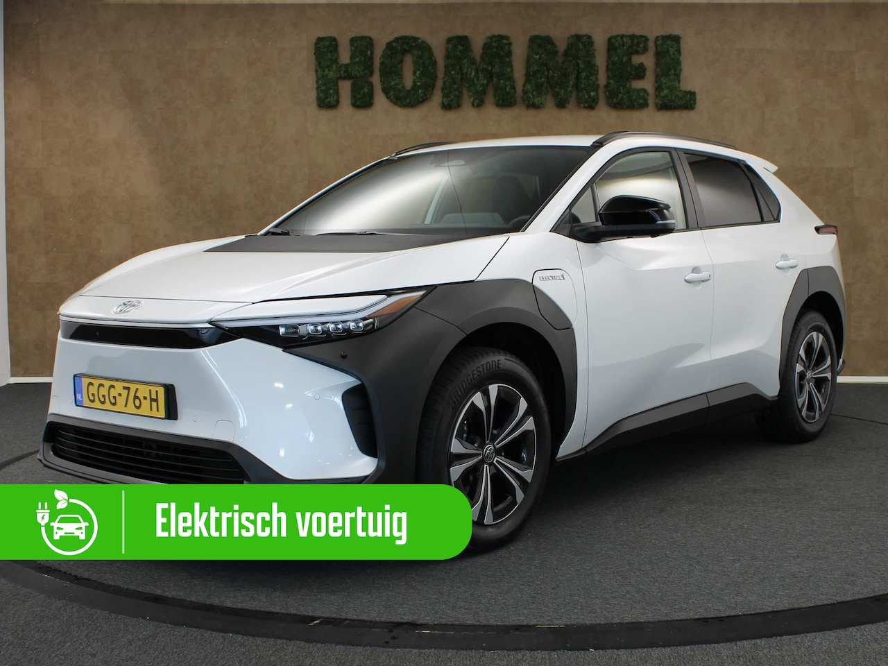 Toyota bZ4X - Business 71 kWh 100% ELEKTRISCH - 3 FASE EN SNELLADER - NAVIGATIE - ELEKTRISCHE ACHTERKELP - AutoWereld.nl