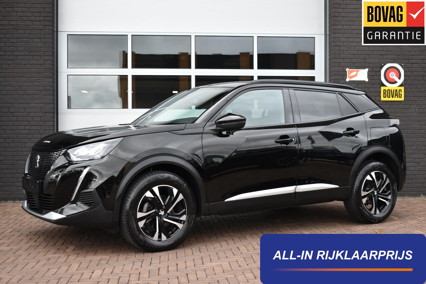 Peugeot 2008 - 1.2 PureTech 130PK Allure Pack | Trekhaak | Carplay | PDC | Incl. garantie - AutoWereld.nl