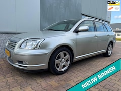 Toyota Avensis Wagon - 1.8 VVTi Linea Sol ( TREKHAAK + CRUISE CONT +AIRCO )
