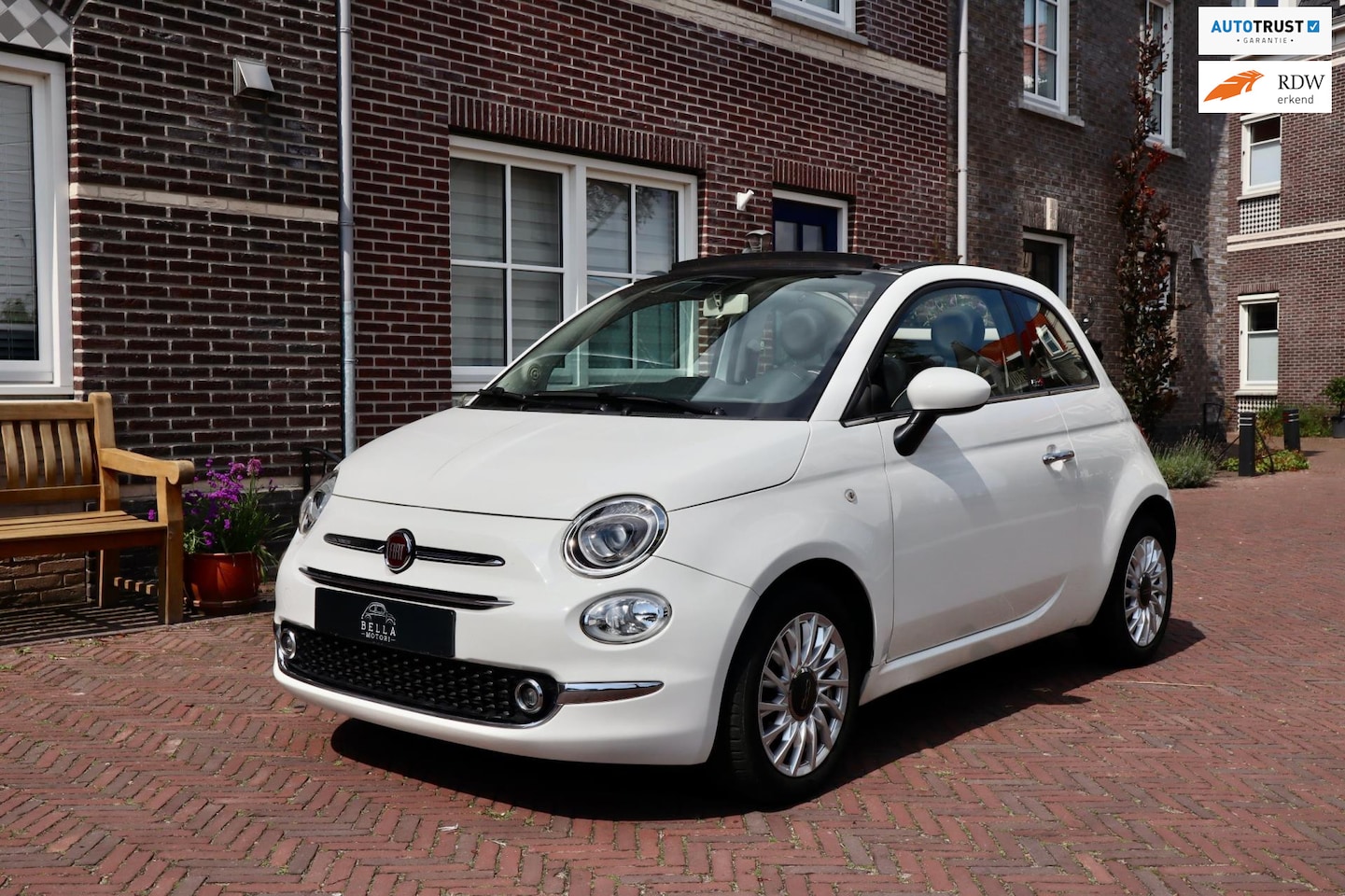 Fiat 500 C - 0.9 TwinAir Lounge | Cabrio | Uconnect navigatie | Parkeersensoren | Lichtmetalen velgen | - AutoWereld.nl