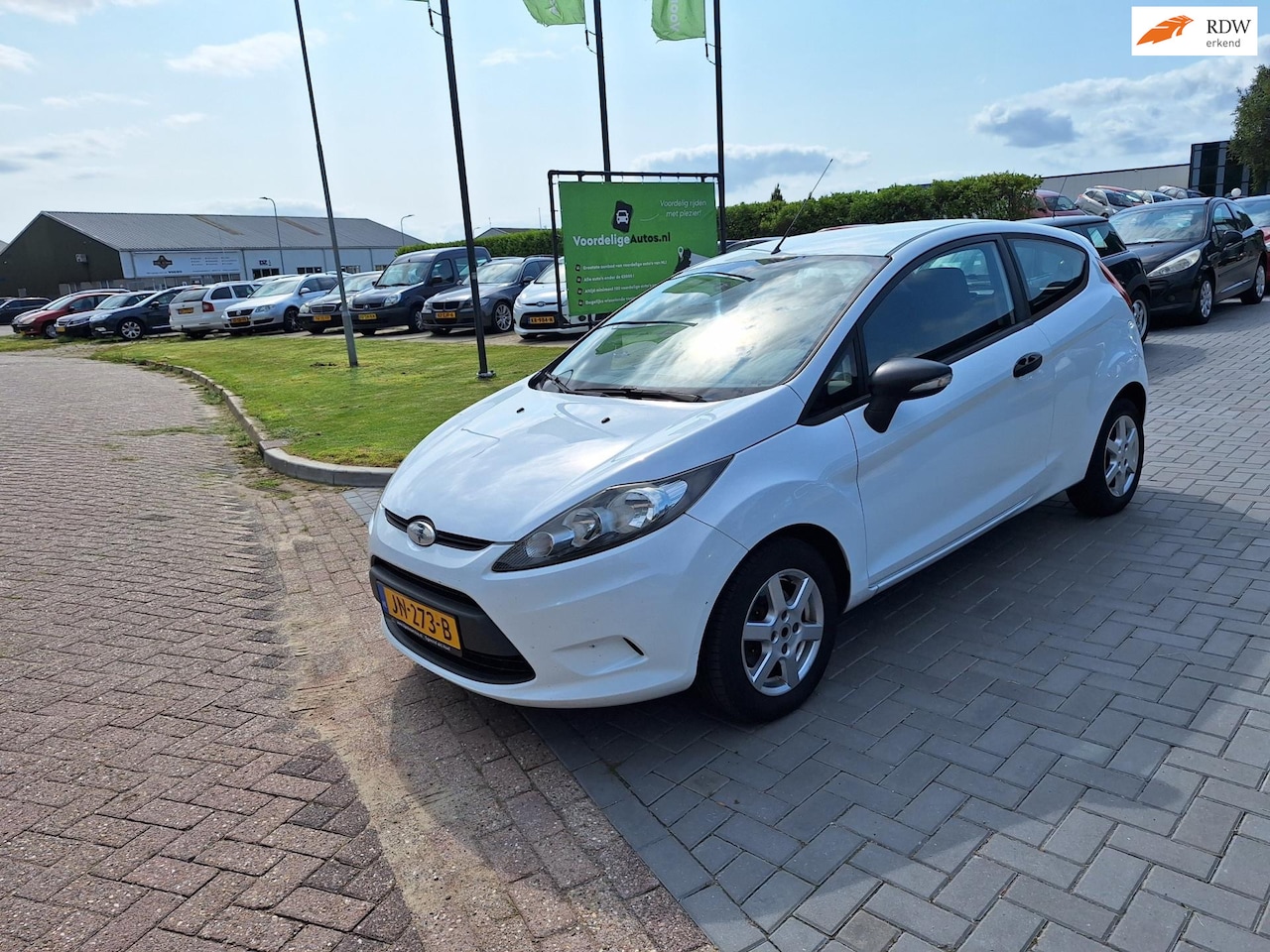 Ford Fiesta - 1.25 Limited / Zeer comfortabel / APK maart 2026 - AutoWereld.nl