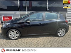 Peugeot 208 - 1.2 PureTech Signature NL-auto/Navi/Airco/Cruise controle