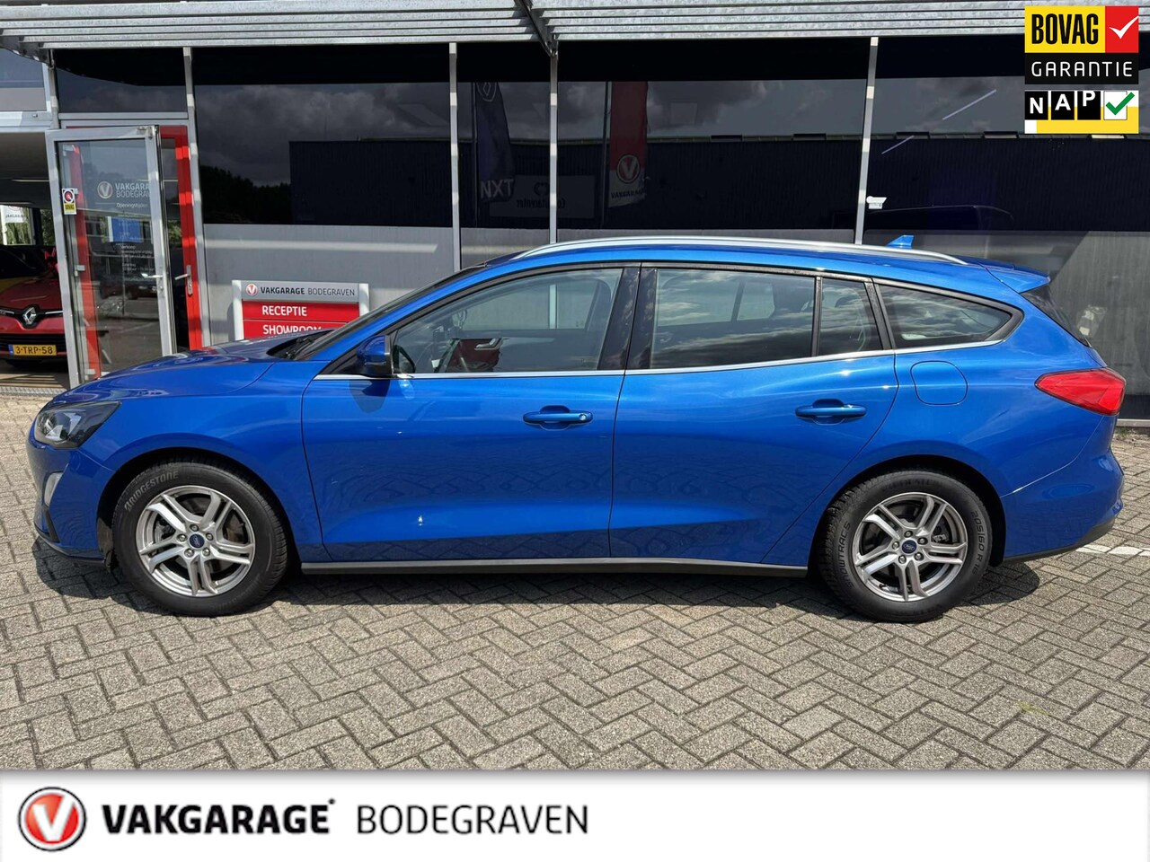 Ford Focus Wagon - 1.0 EcoBoost 125 pk Trend Edition Business / Carplay / Trekhaak - AutoWereld.nl