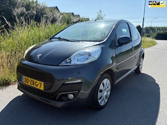 Peugeot 107 - 1.0 Active de auto is 5 deurs beschikt over airco en is goed onderhouden