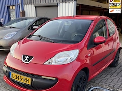 Peugeot 107 - 1.0-12V XR