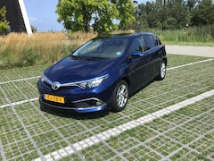 Toyota Auris - 1.2T Dynamic Panoramadak/152000km/trekhaak/bj2016