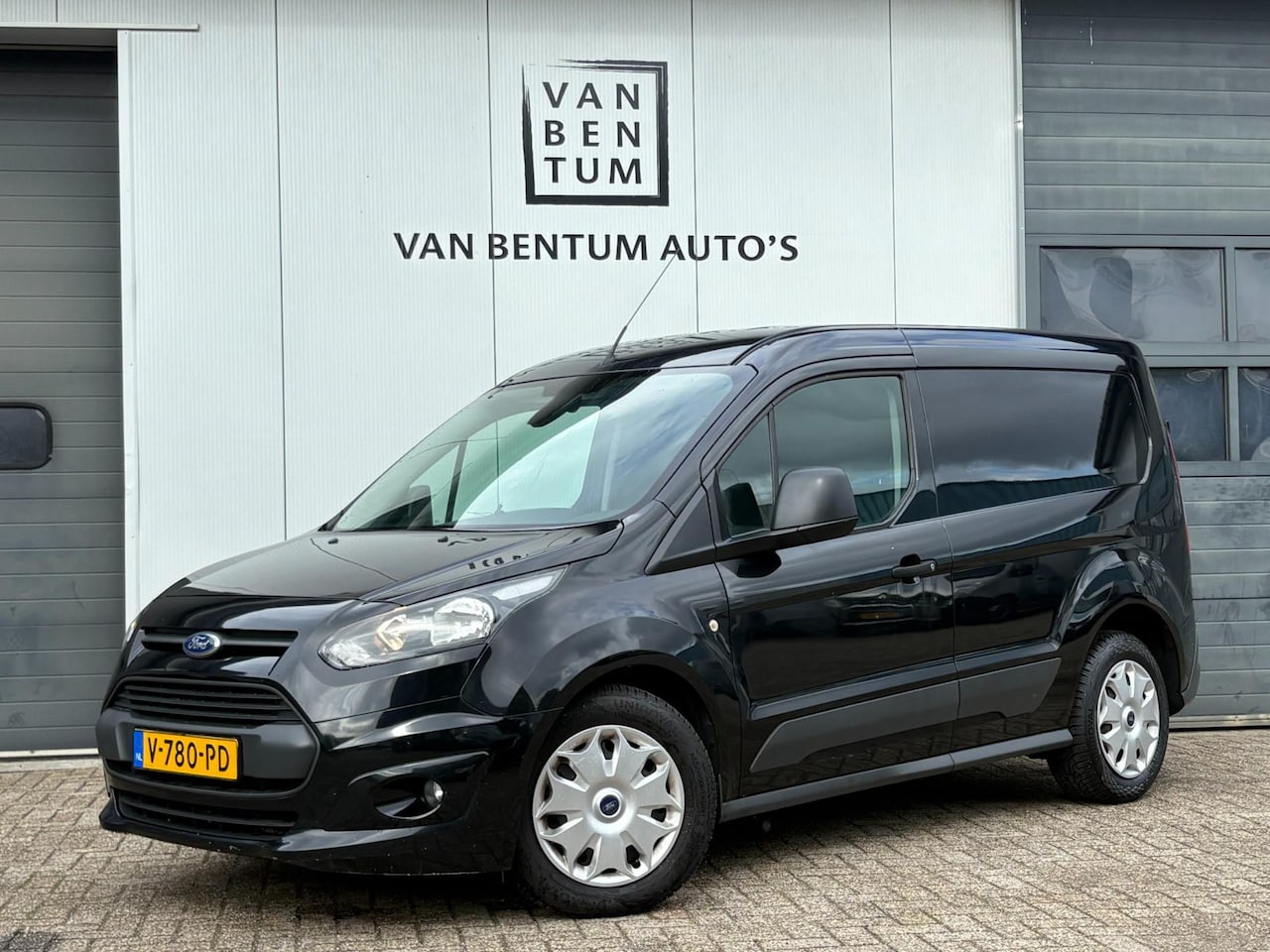 Ford Transit Connect - 1.6 TDCI 95pk Navi Airco 3-pers. Cruise Trekhaak - AutoWereld.nl
