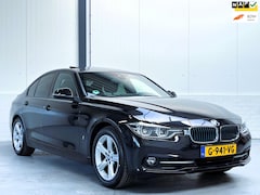 BMW 3-serie - 330e High Executive Individual|Schuifdak| H.U.D