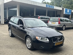 Volvo V70 - 2.5T 231pk Md '10 Xenon BTW voordeel €650,