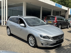 Volvo V60 - 2.0 T5 245pk Aut8 Xenon Standkachel