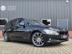 BMW 3-serie Touring - 318d High Executive