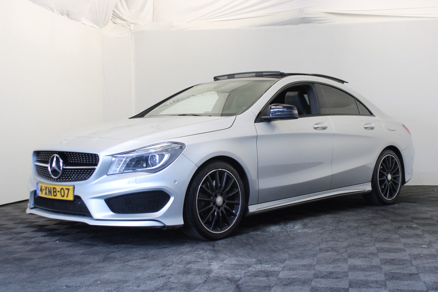 Mercedes-Benz CLA-Klasse - 250 Prestige |Pano|Stoelverwarming| - AutoWereld.nl