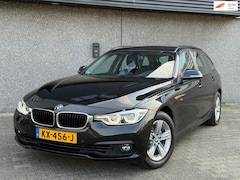 BMW 3-serie Touring - 320i Luxury