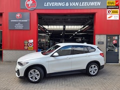 BMW X1 - XDrive25e PHEV Automaat Navigatie/ Parkeersensoren V+A/ Cruise control/ Rijklaarprijs