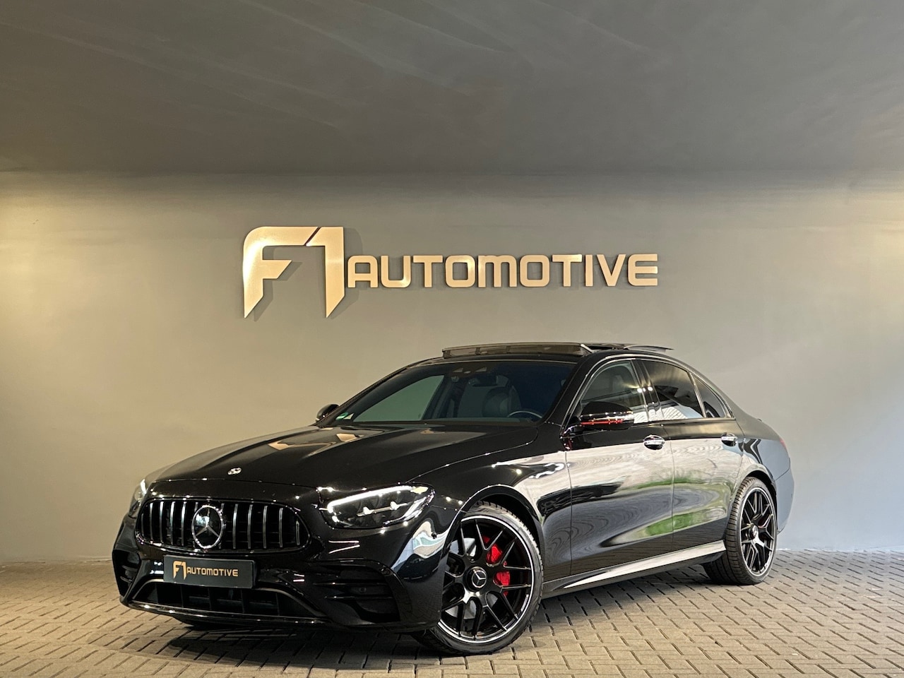 Mercedes-Benz E-klasse - 300 e AMG Pano|Night|Burmester|E63S - AutoWereld.nl