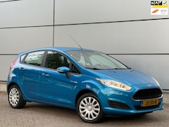 Ford Fiesta - 1.0 Style 2e Eignr |Xenon |Led |Navi |Airco |Stuurbed |Park Sensor |Nap |Boekjes