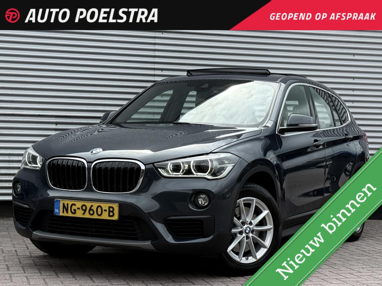 BMW X1 - xDrive20i Centennial High Executive Panoramadak HUD Keyless Harman Kardon Camera LED Leder - AutoWereld.nl
