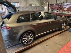 Alfa Romeo 159 Sportwagon - 1.7 T TI 2e eigenaar. 90.755 Km. Bose audio