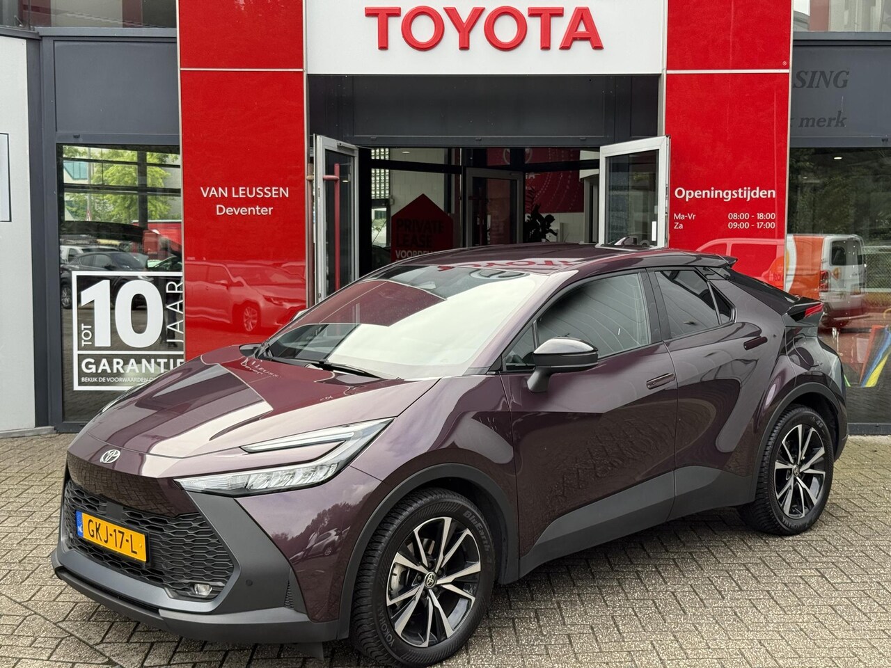 Toyota C-HR - 1.8 Hybrid 140 Dynamic NL-AUTO NAVI APPLE/ANDROID AD-CRUISE 18"LM 4S BANDEN - AutoWereld.nl