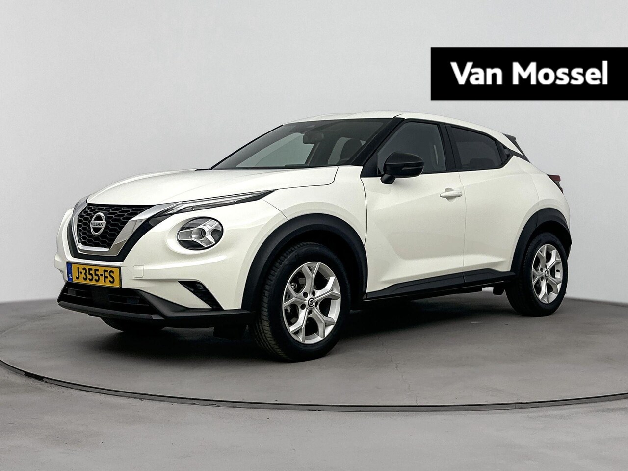 Nissan Juke - 1.0 DIG-T N-Connecta | Parkeersensoren | DAB radio | Achterruitcamera | Stoelverwarming | - AutoWereld.nl
