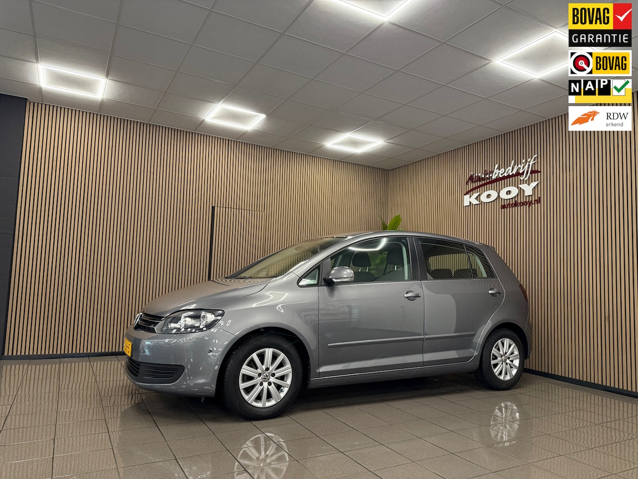 Volkswagen Golf Plus - 1.4 TSI Comfortline * Automaat / 1e Eig / Parkeersensoren / NL Auto * - AutoWereld.nl