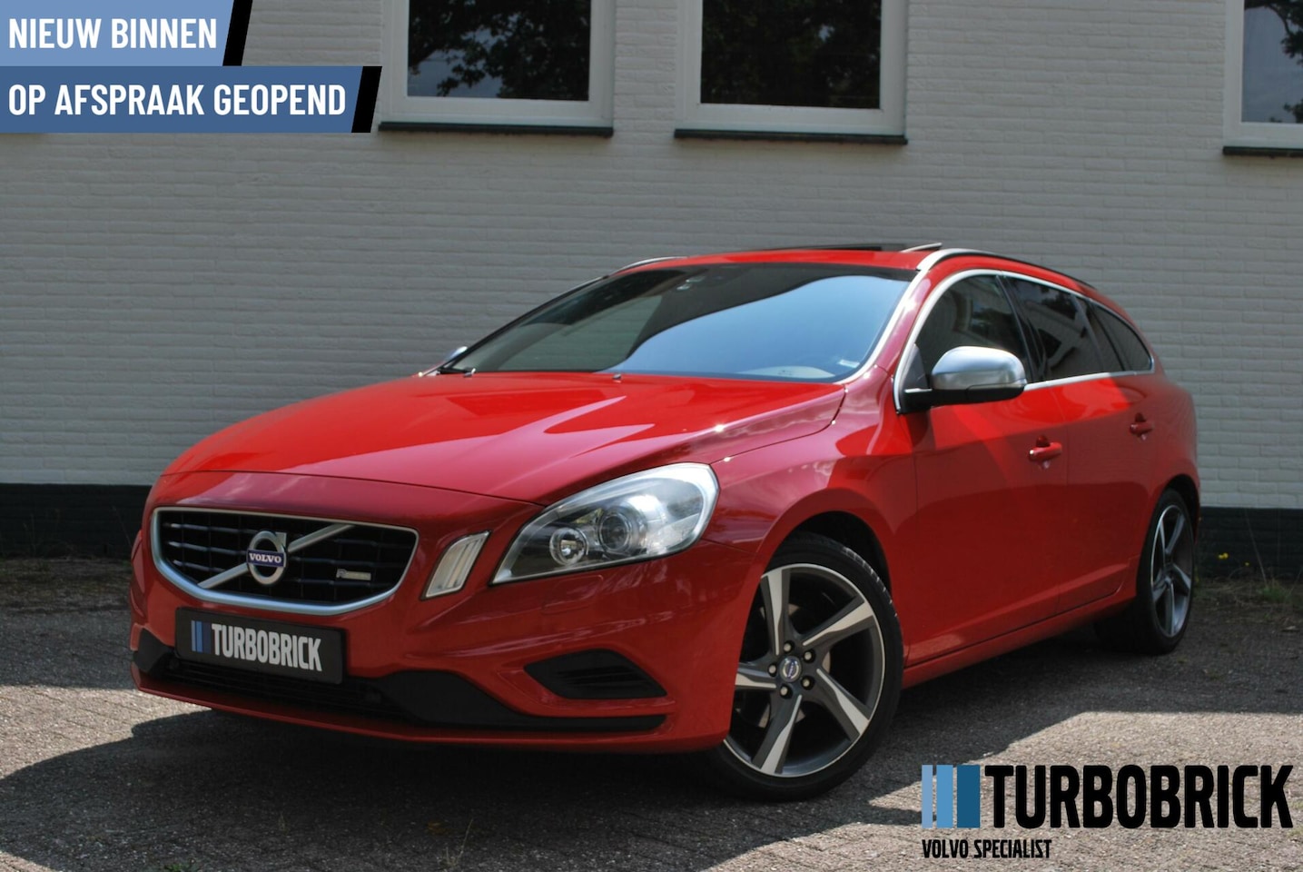 Volvo V60 - 1.6 T4 R-Design | dakje | clima | cruise | keyless | dealeronderhouden - AutoWereld.nl