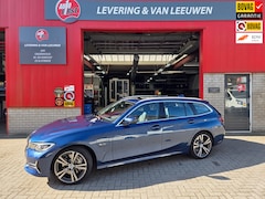 BMW 3-serie Touring - 330e xDrive Business Edition Plus / Panorama dak/ Stoelverwarming + memory + Leder/ Elektr
