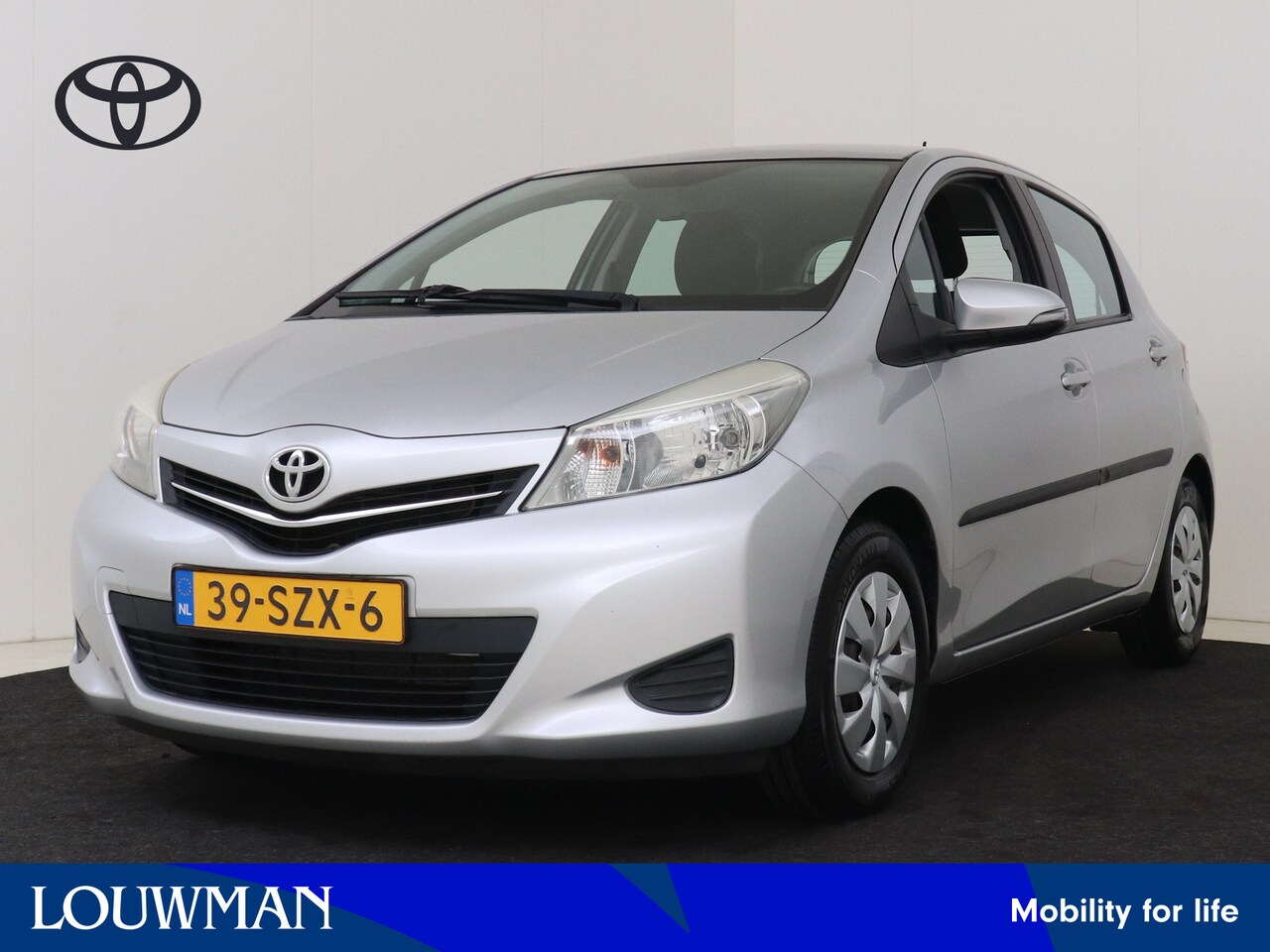 Toyota Yaris - 1.0 VVT-i Aspiration | Trekhaak | Camera | Dealer Onderhouden | - AutoWereld.nl