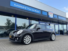 MINI Cooper - 1.5 Chili| Clima, Cruise, Navigatie, half lederen bekledi