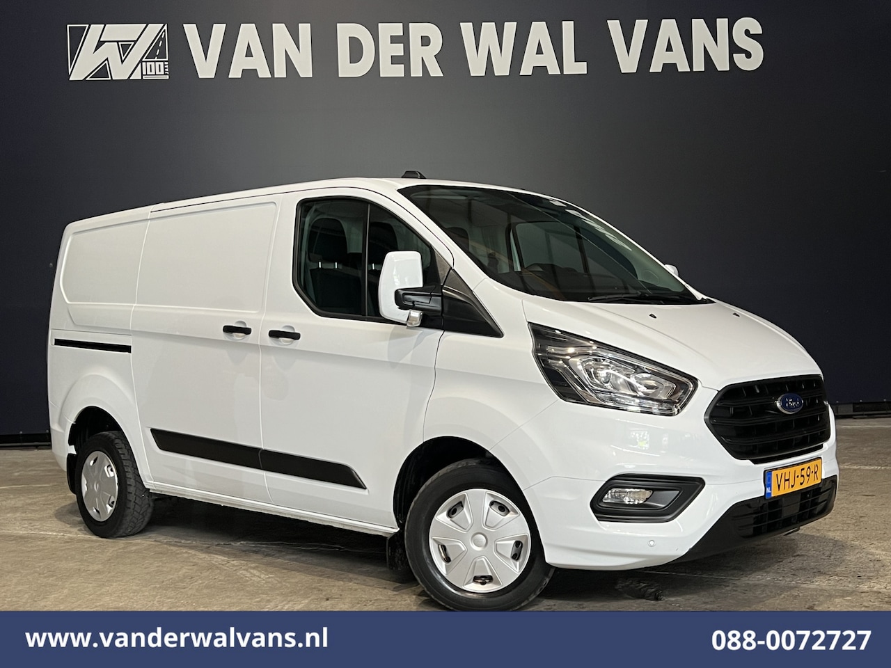 Ford Transit Custom - 2.0 TDCI L1H1 Euro6 Airco | 2500KG Trekvermogen | Cruisecontrol | Parkeersensoren | Bijrij - AutoWereld.nl