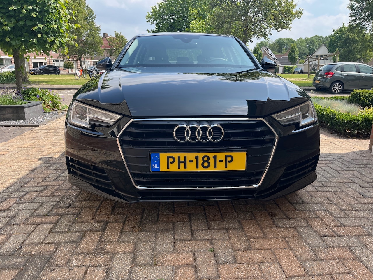 Audi A4 Limousine - 1.4 TFSI Design Pro Line Audi A4 1.4 TFSi 150pk S-tronic Design Pro Line - AutoWereld.nl