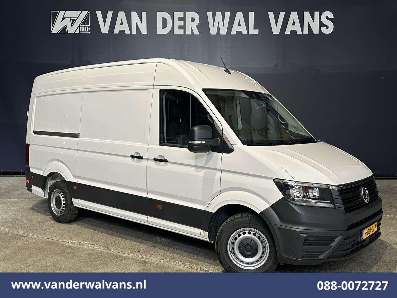 Volkswagen Crafter - 2.0 TDI 141pk L3H3 L2H2 Euro6 Airco | Massagestoel | Camera | Apple Carplay | Cruisecontro - AutoWereld.nl