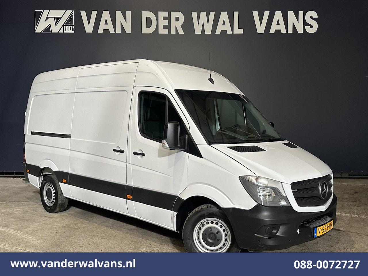 Mercedes-Benz Sprinter - 316 CDI 163 pk L2H2 Euro6 Airco | Navigatie | 2800kg Trekhaak | Cruisecontrol Parkeersenso - AutoWereld.nl