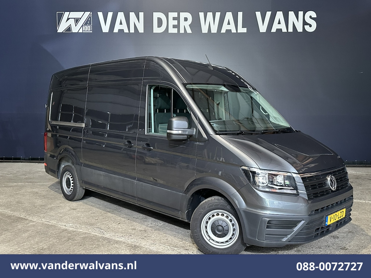 Volkswagen Crafter - 2.0 TDI 140pk L3H3 (oude L2H2) Euro6 Airco | Camera | Cruisecontrol | Apple Carplay | bijr - AutoWereld.nl