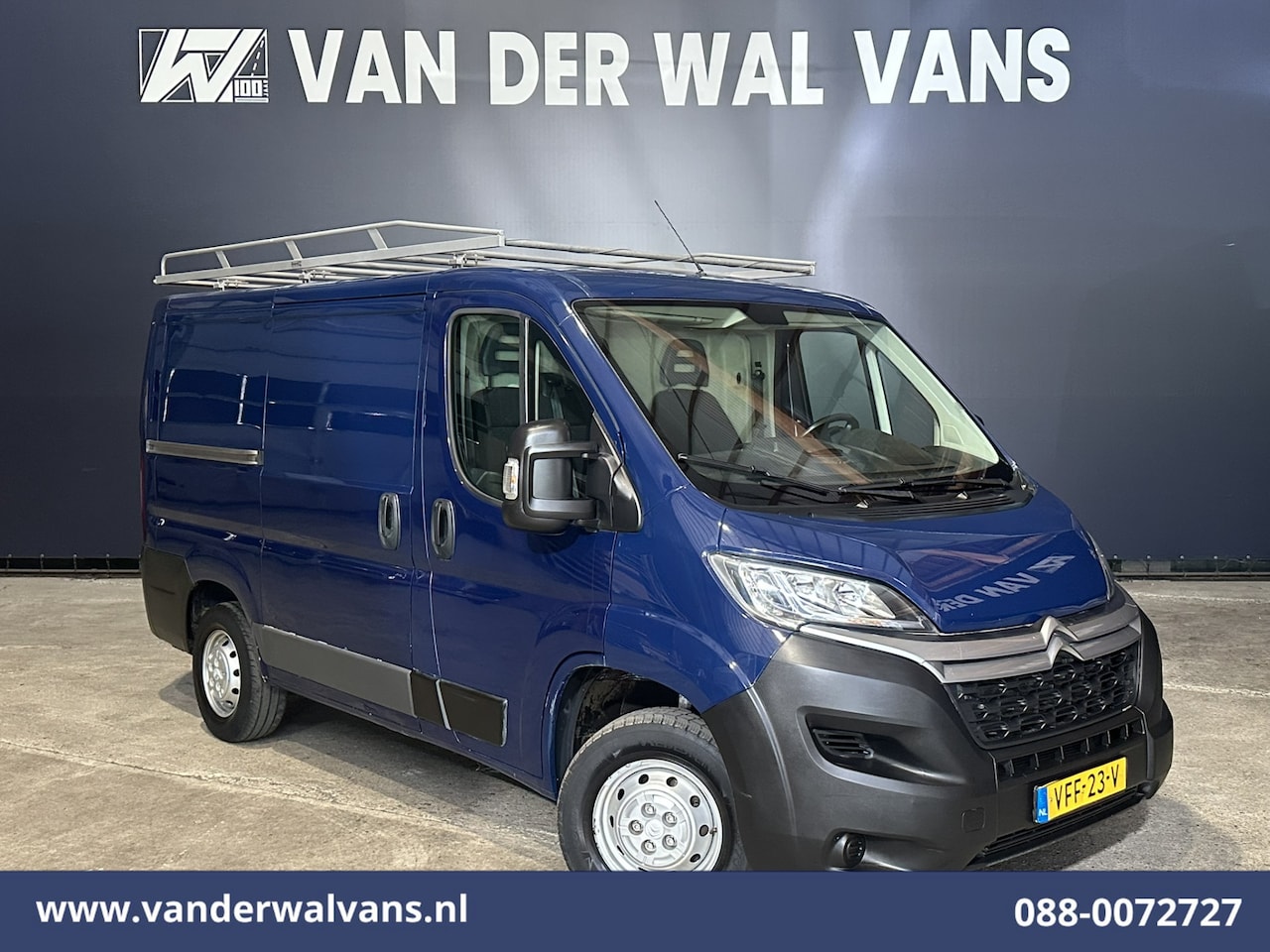 Citroën Jumper - 2.2 BlueHDi 120pk L1H1 Airco | 2500kg Trekhaak | Imperiaal Bijrijdersbank - AutoWereld.nl