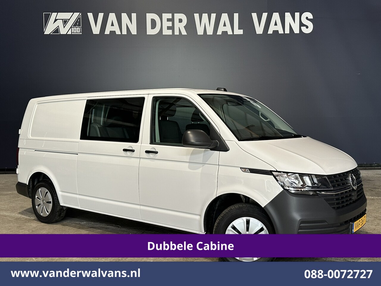 Volkswagen Transporter - 2.0 TDI L2H1 Dubbele Cabine Euro6 Airco | 5-Zits | Navigatie | Trekhaak | Apple Carplay An - AutoWereld.nl