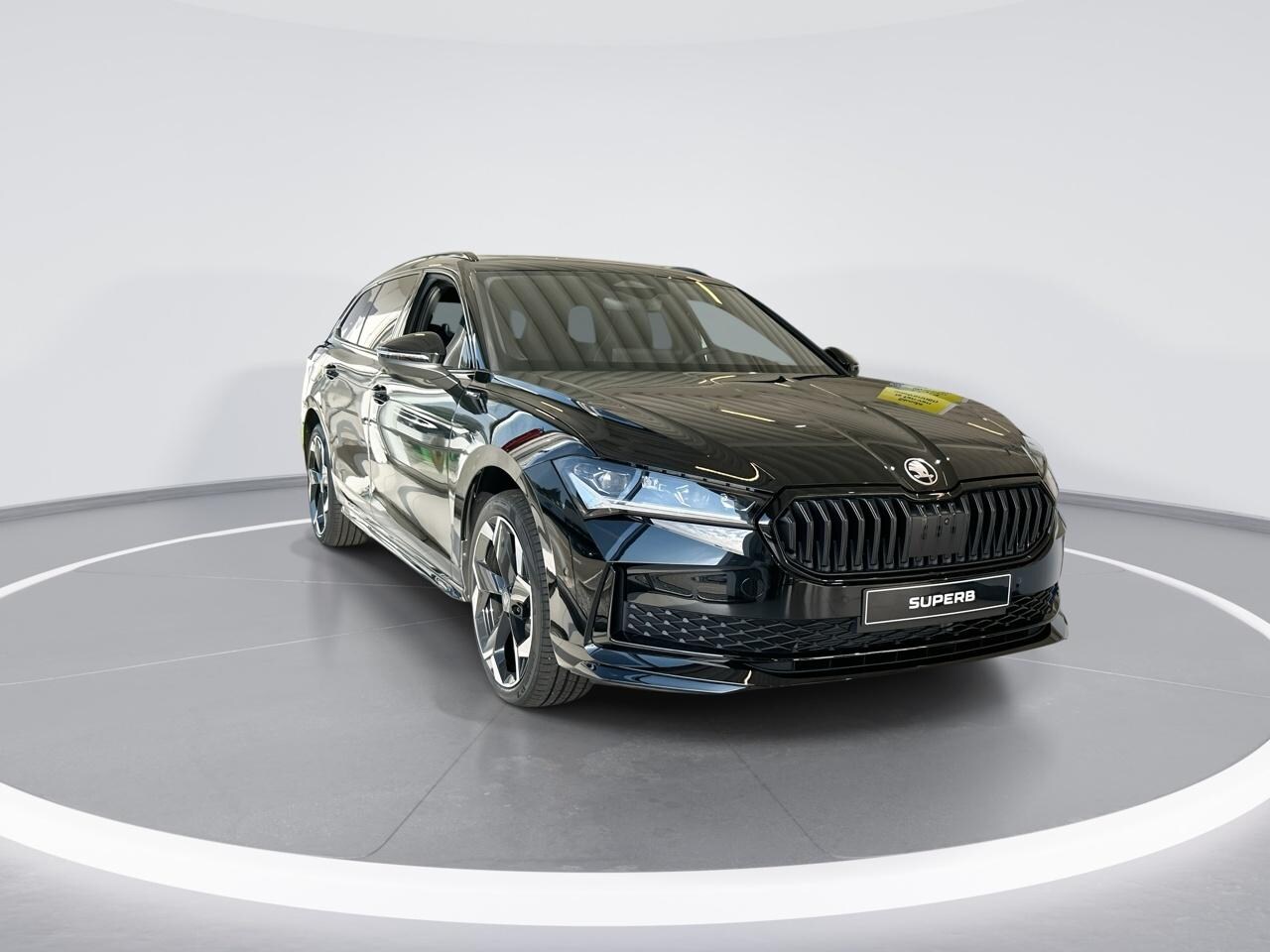Skoda Superb Combi - Sportline Business 1.5 TSI PHEV 150 kW / 204 PK Co | suite Sportline bekleding | Panorama - AutoWereld.nl