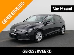 Volkswagen Golf - 1.0 eTSI Life Business 110 pk | Automaat | Airco | Navigatie | Apple Carplay | Adaptieve C